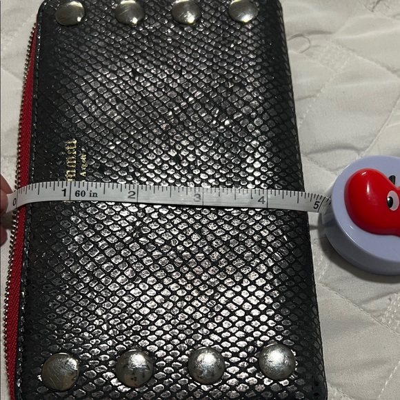 Hammitt Black and Silver Textured Wallet - Picture 9 of 9